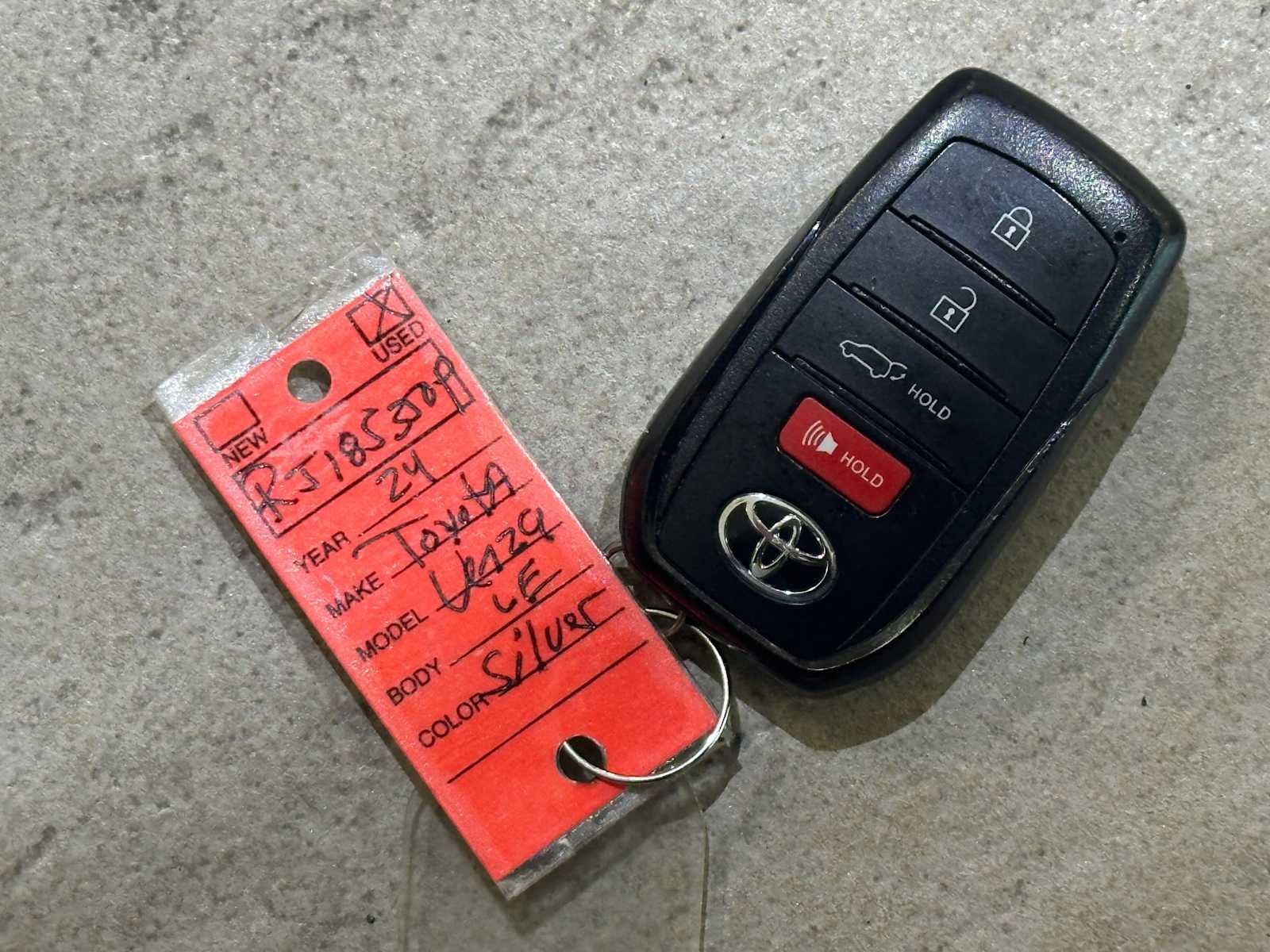 2024 Toyota Venza LE