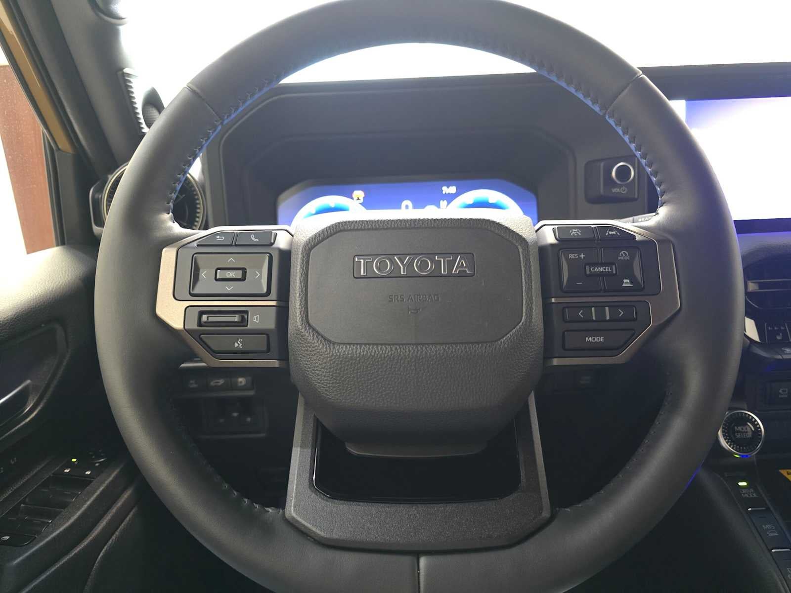 2025 Toyota Land Cruiser 4WD (Natl)