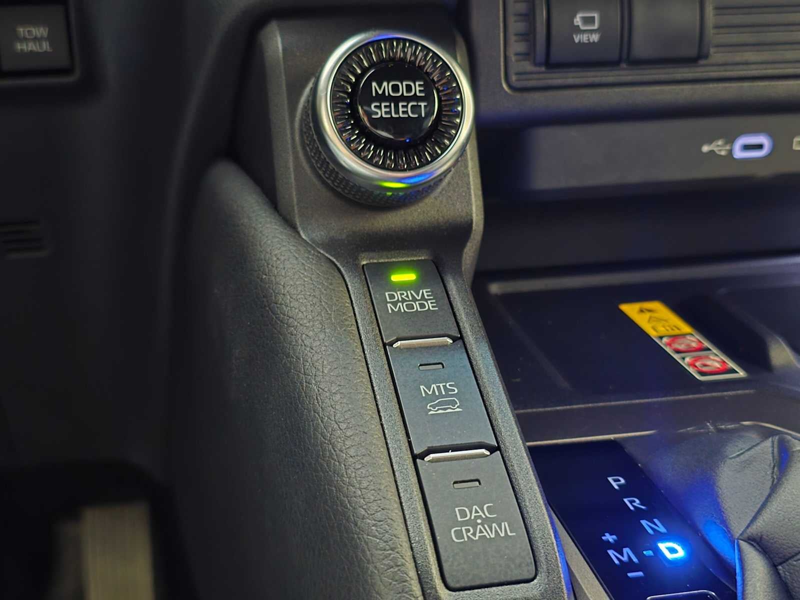 2025 Toyota Land Cruiser 4WD (Natl)