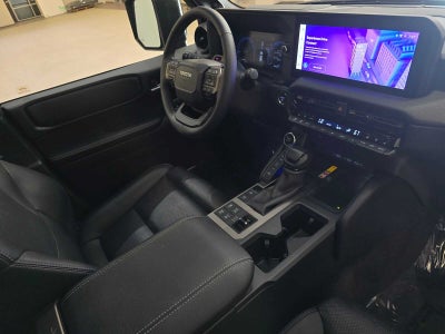 2025 Toyota Land Cruiser 4WD (Natl)