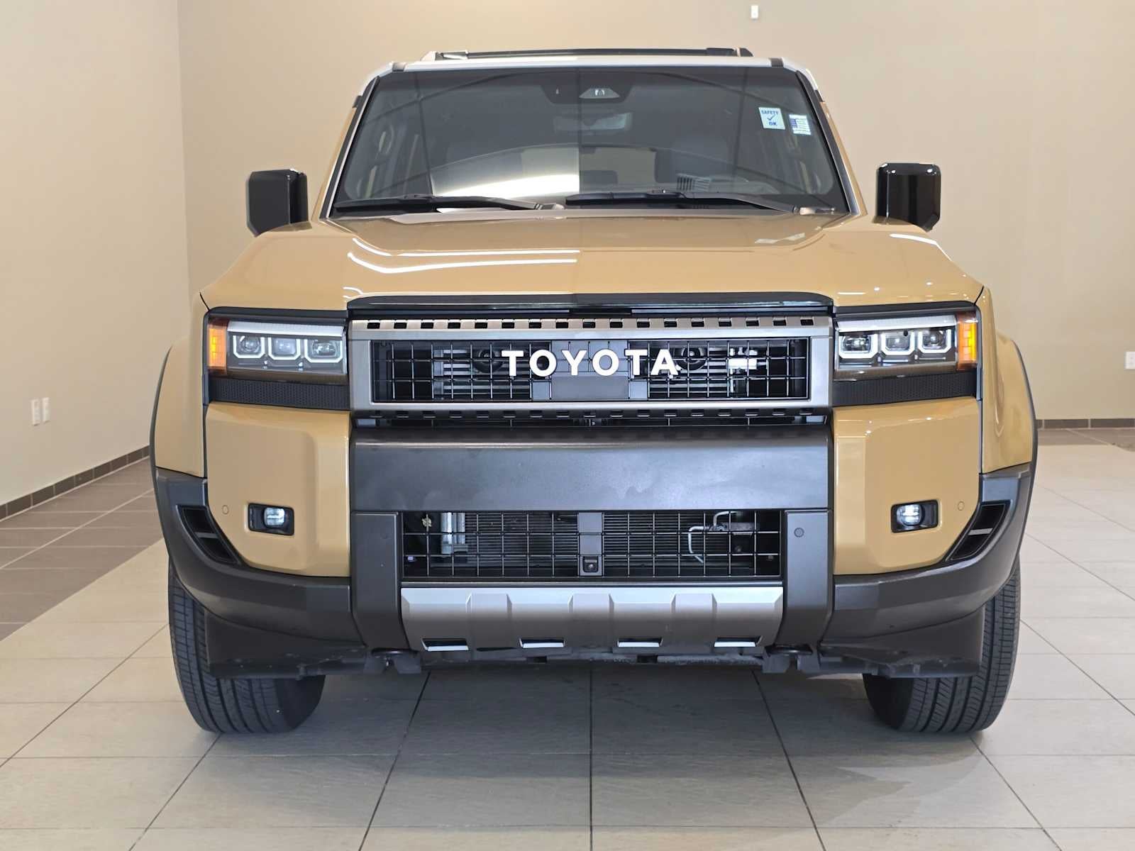 2025 Toyota Land Cruiser 4WD (Natl)