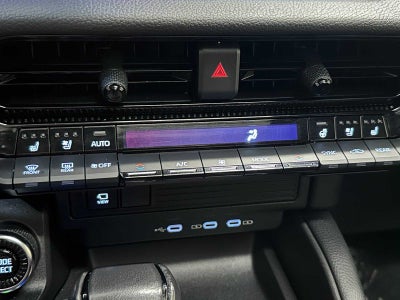 2025 Toyota Land Cruiser 4WD (Natl)