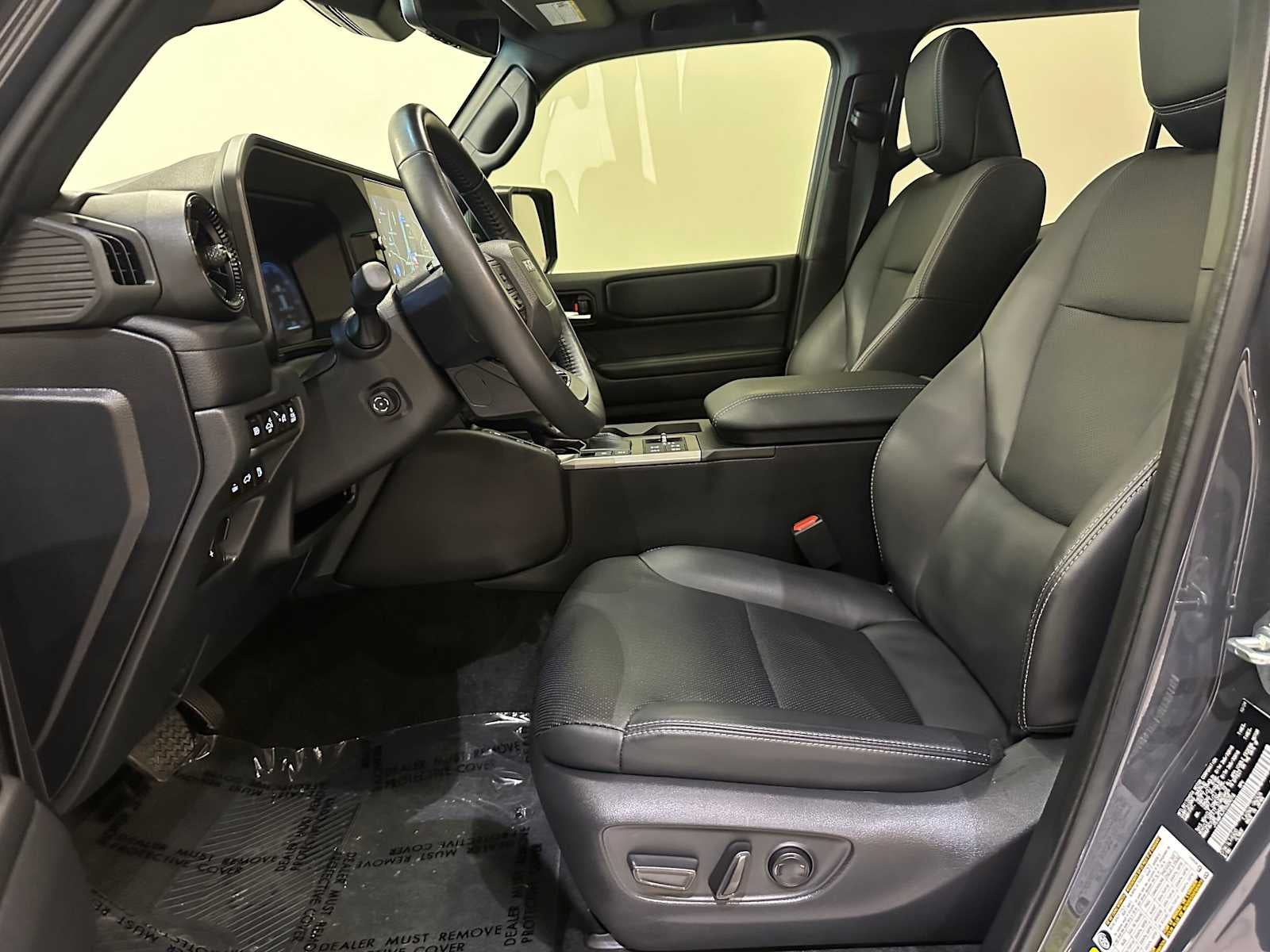 2025 Toyota Land Cruiser 4WD (Natl)