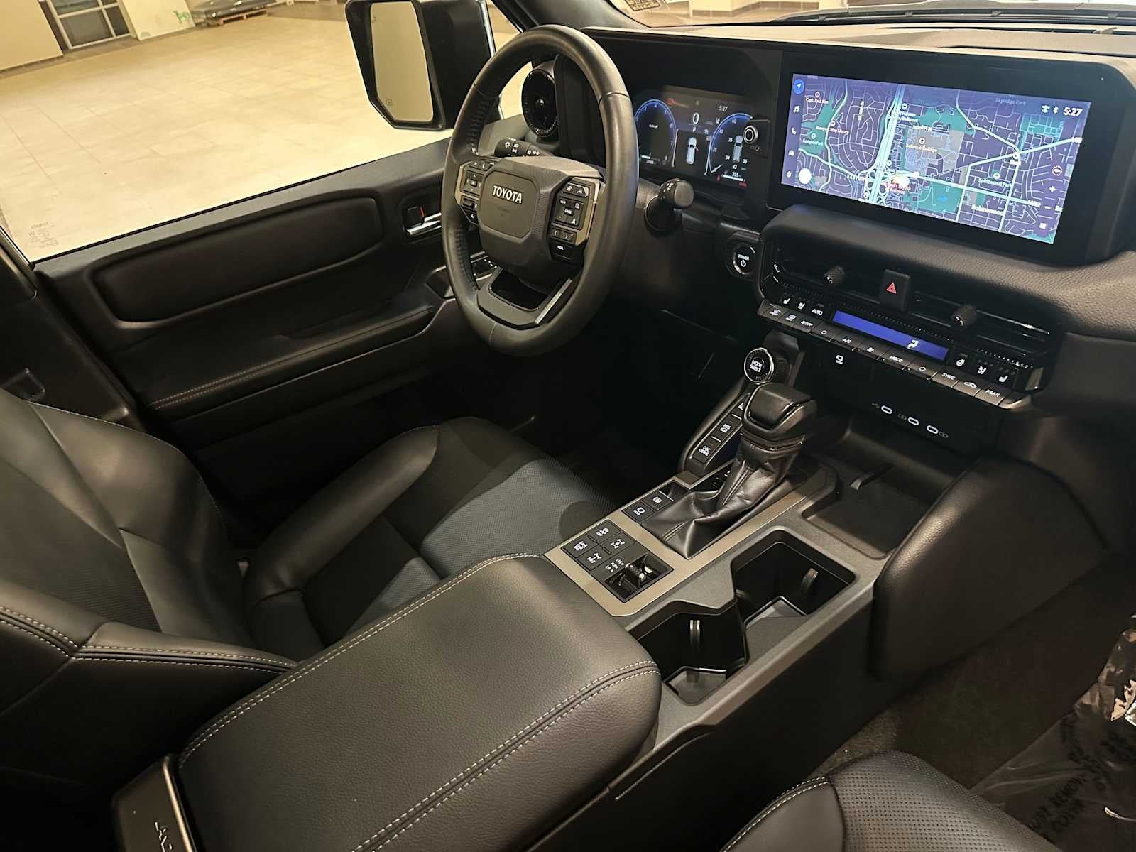2025 Toyota Land Cruiser 4WD (Natl)