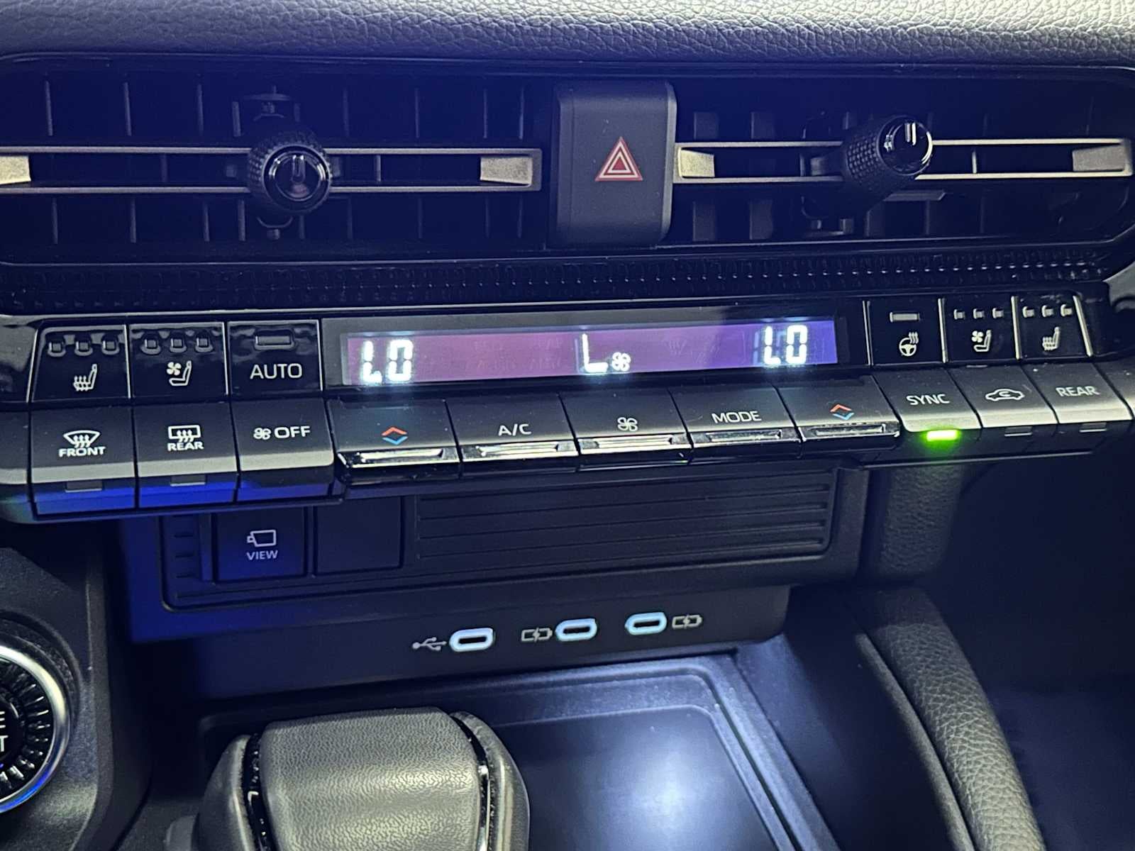 2024 Toyota Land Cruiser 4WD (Natl)