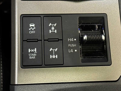 2024 Toyota Land Cruiser 4WD (Natl)