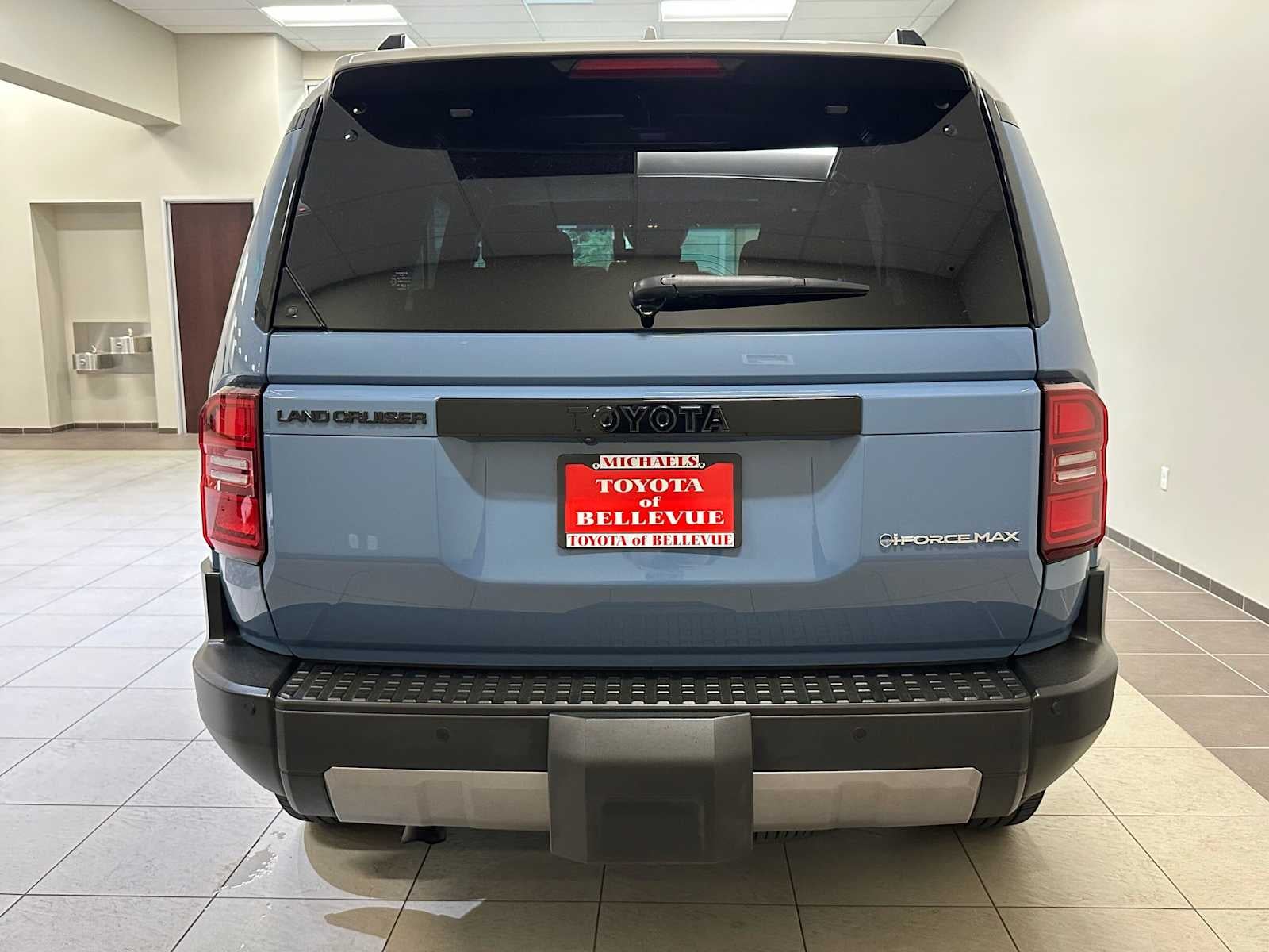 2024 Toyota Land Cruiser 4WD (Natl)