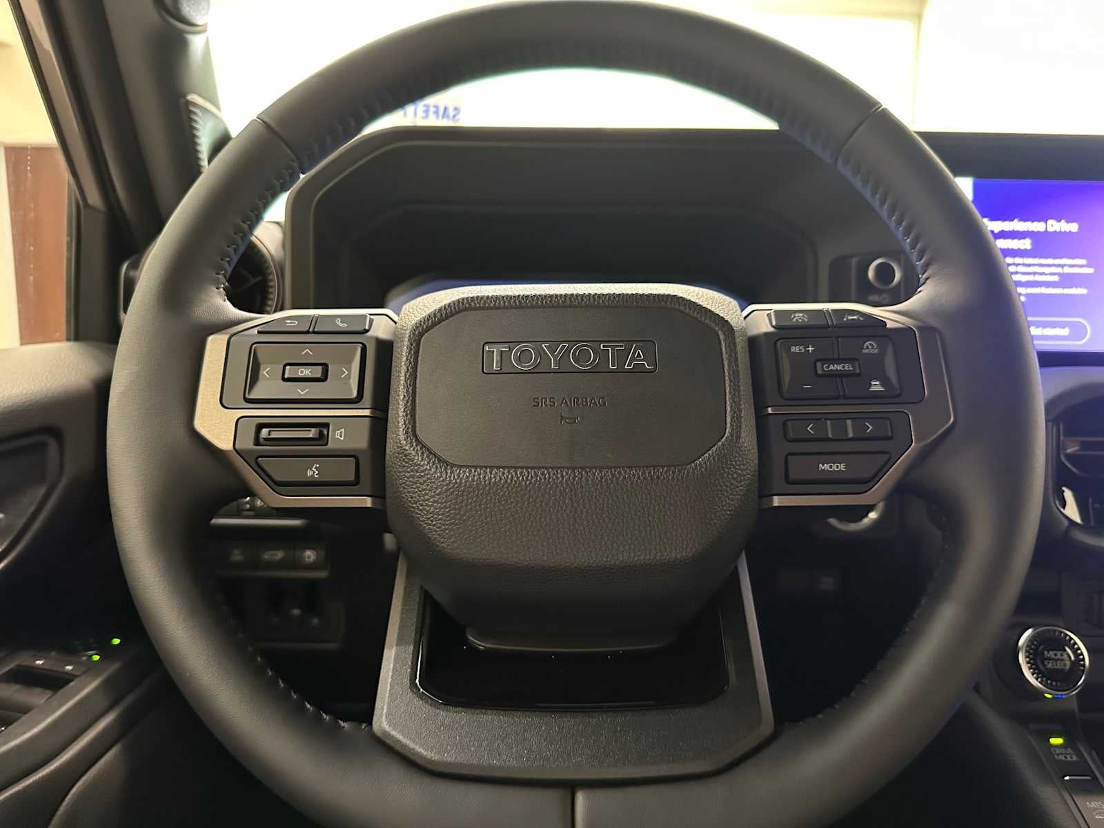 2026 Toyota Land Cruiser 4WD (Natl)