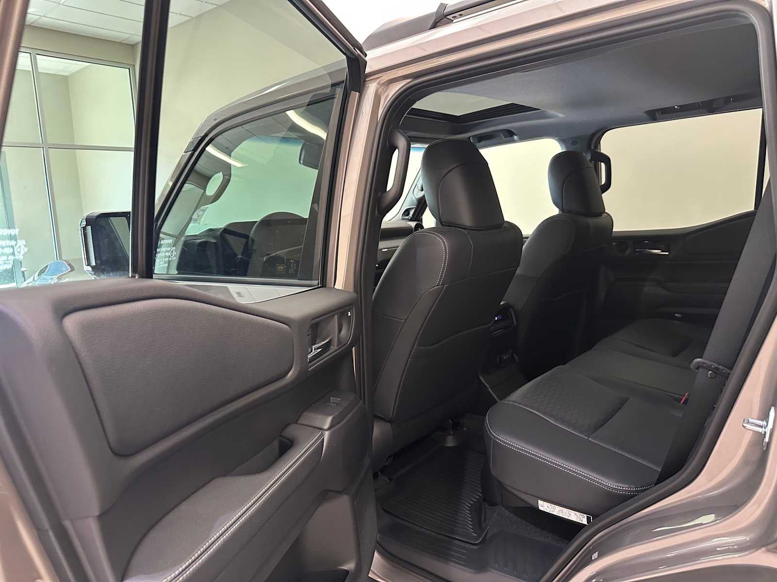 2026 Toyota Land Cruiser 4WD (Natl)