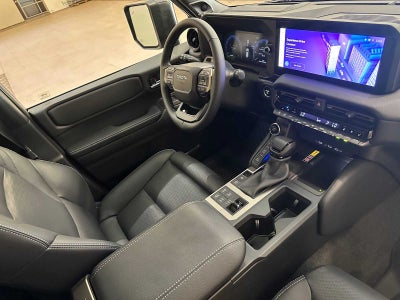2026 Toyota Land Cruiser 4WD (Natl)