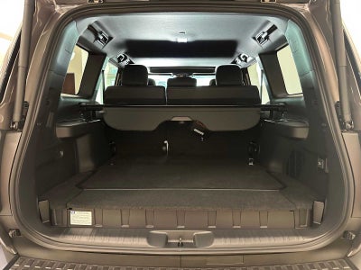 2026 Toyota Land Cruiser 4WD (Natl)