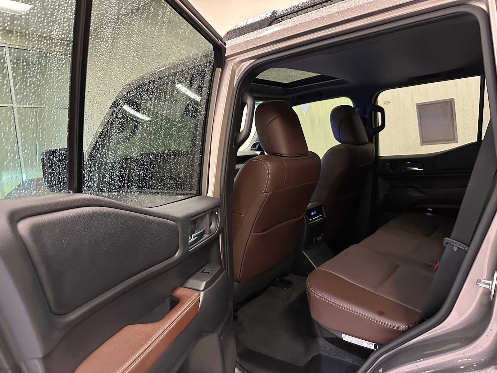 2025 Toyota Land Cruiser 4WD (Natl)