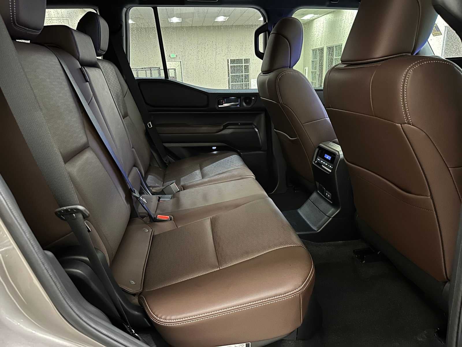 2025 Toyota Land Cruiser 4WD (Natl)