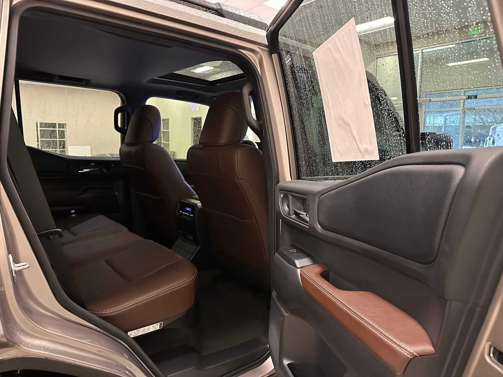 2025 Toyota Land Cruiser 4WD (Natl)