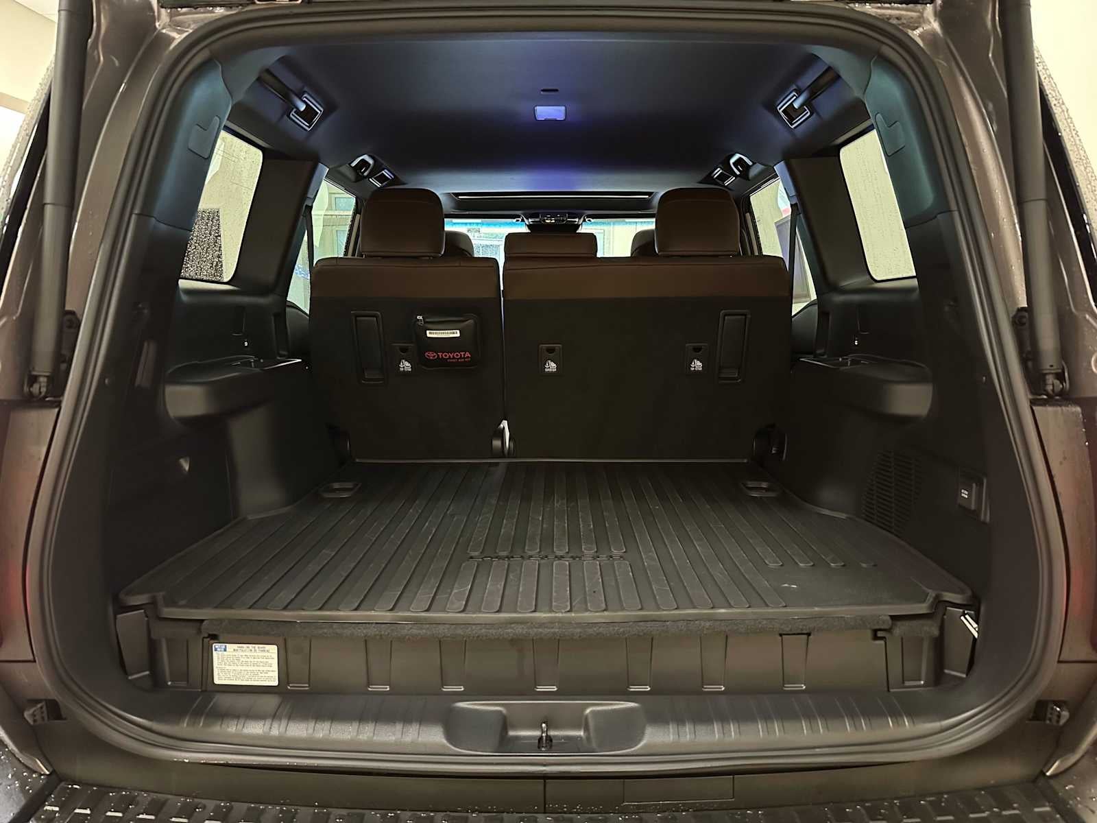 2025 Toyota Land Cruiser 4WD (Natl)