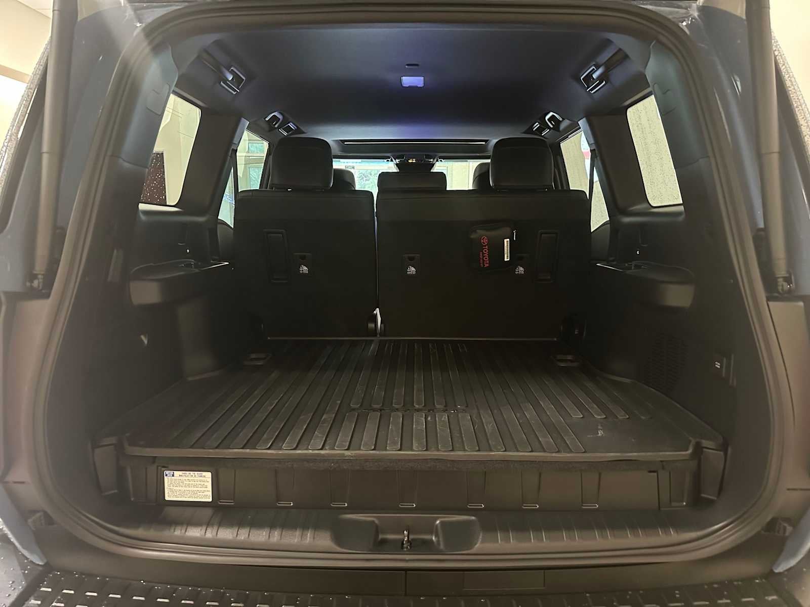 2025 Toyota Land Cruiser 4WD (Natl)