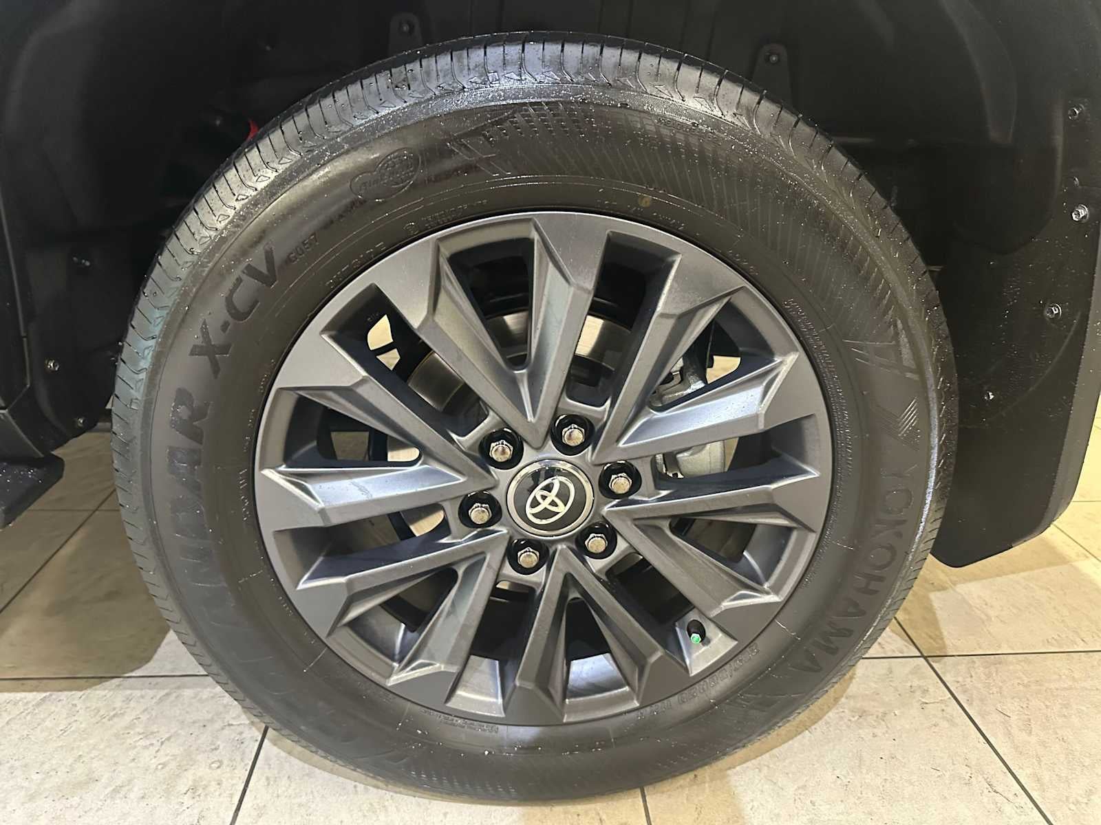 2025 Toyota Land Cruiser 4WD (Natl)