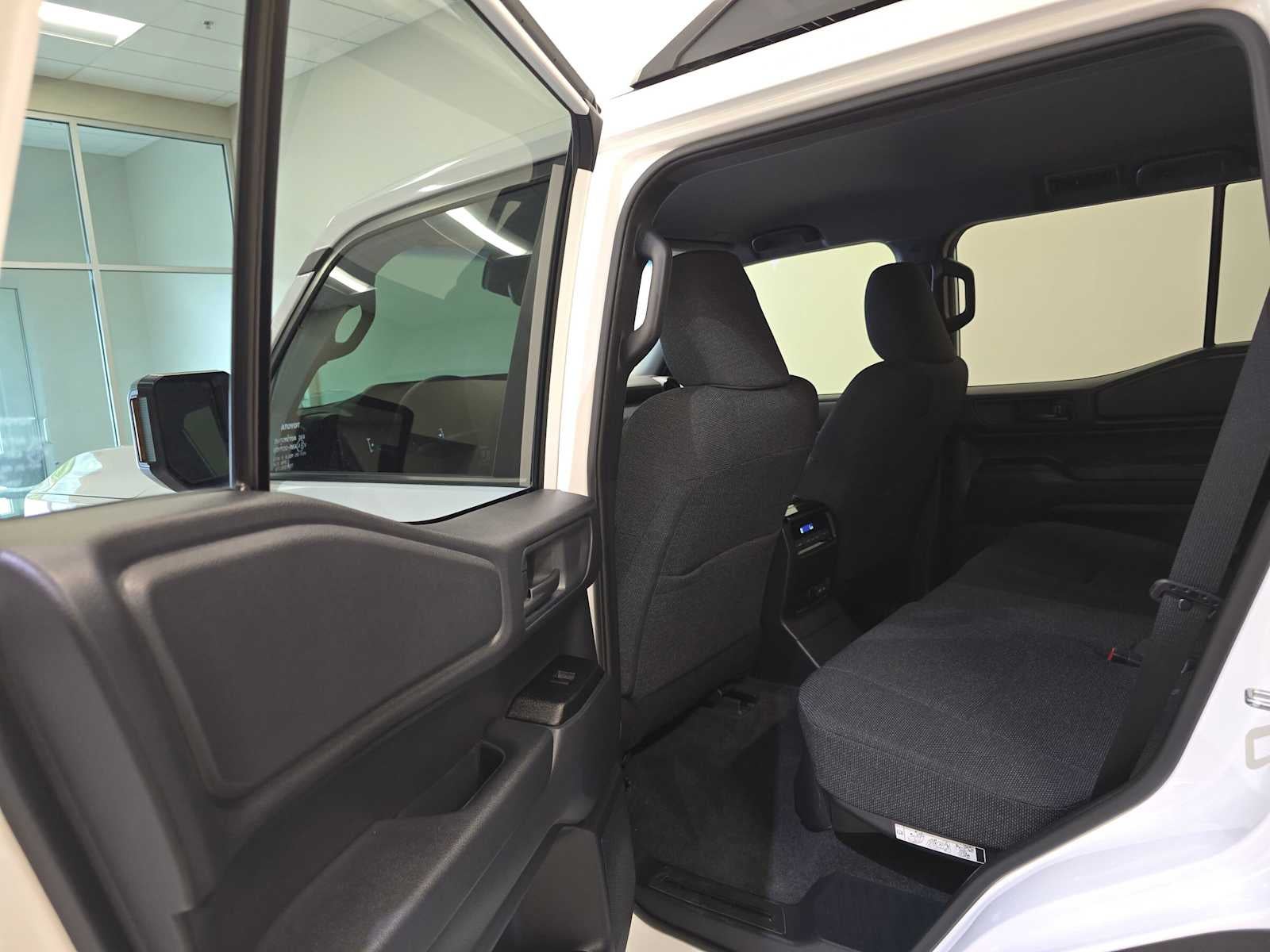 2024 Toyota Land Cruiser 4WD (Natl)