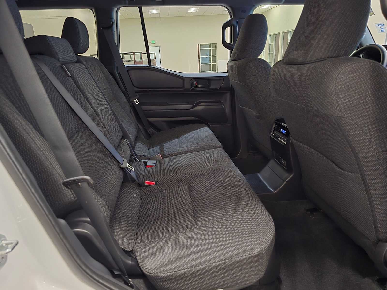 2024 Toyota Land Cruiser 4WD (Natl)
