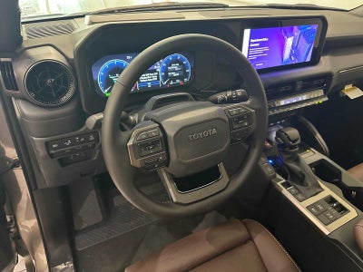 2025 Toyota Land Cruiser 4WD (Natl)