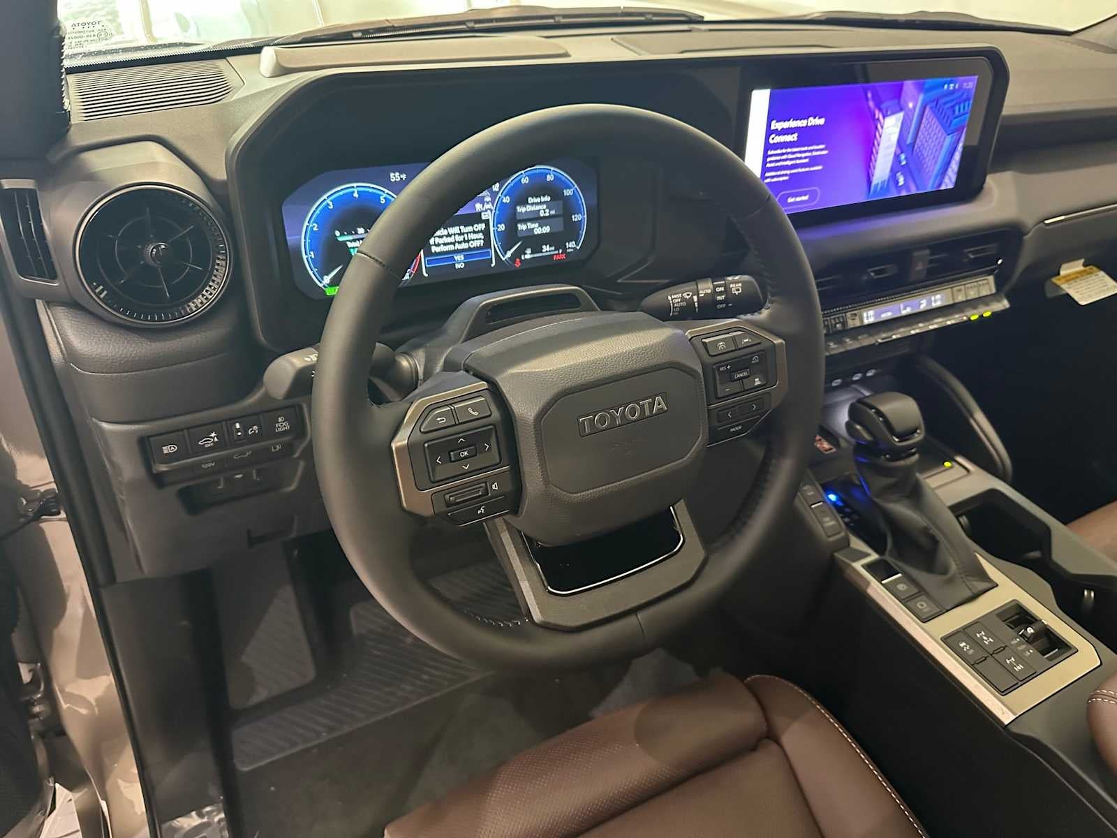 2025 Toyota Land Cruiser 4WD (Natl)