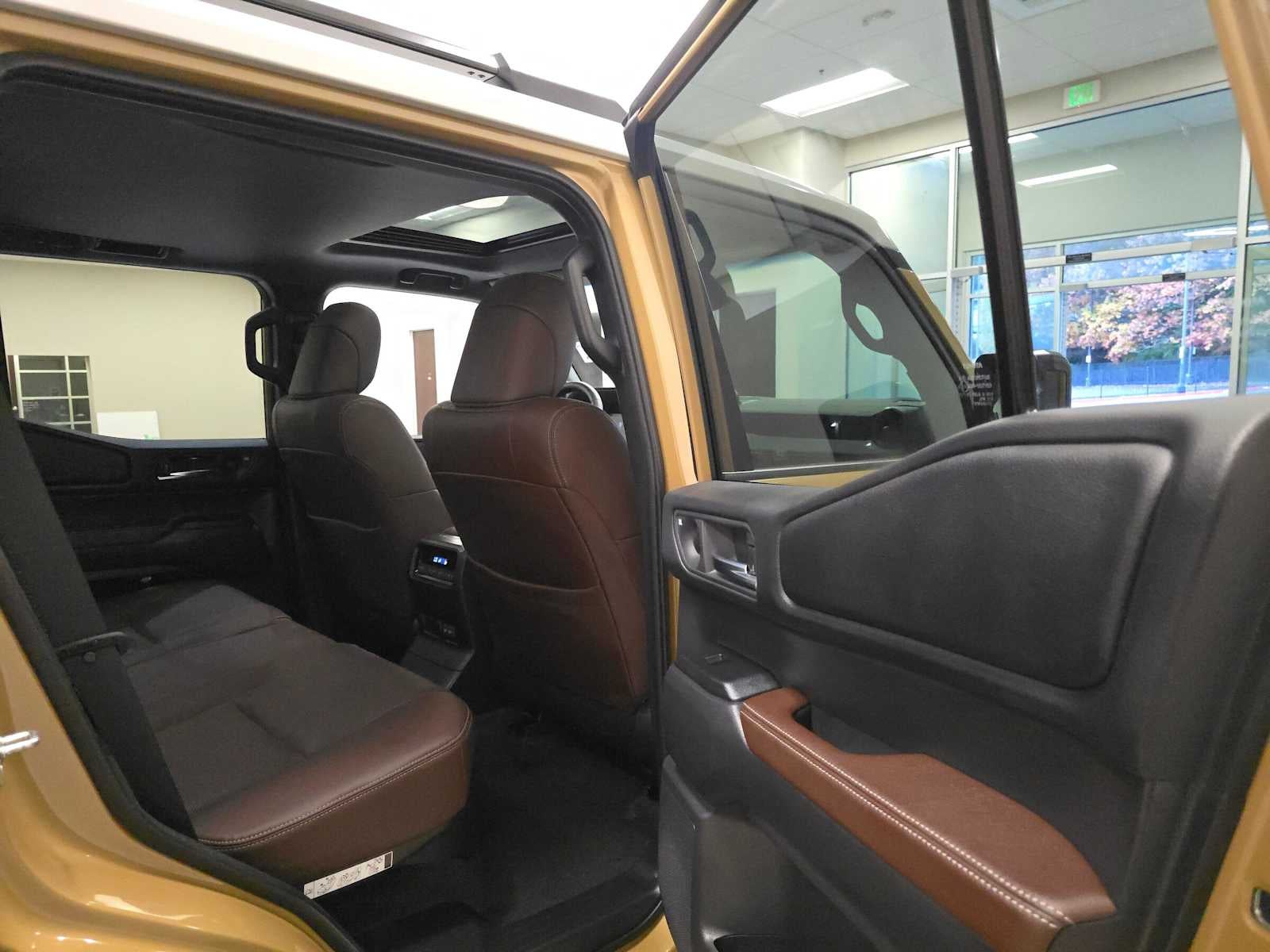 2026 Toyota Land Cruiser 4WD (Natl)