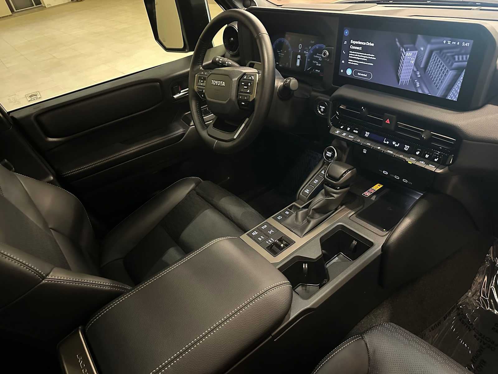 2026 Toyota Land Cruiser 4WD (Natl)