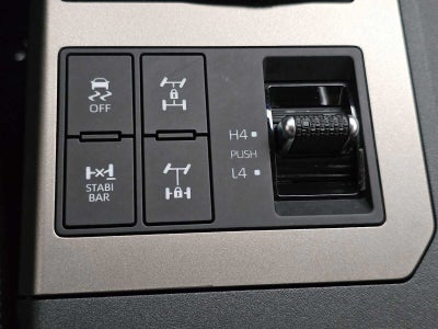 2026 Toyota Land Cruiser 4WD (Natl)