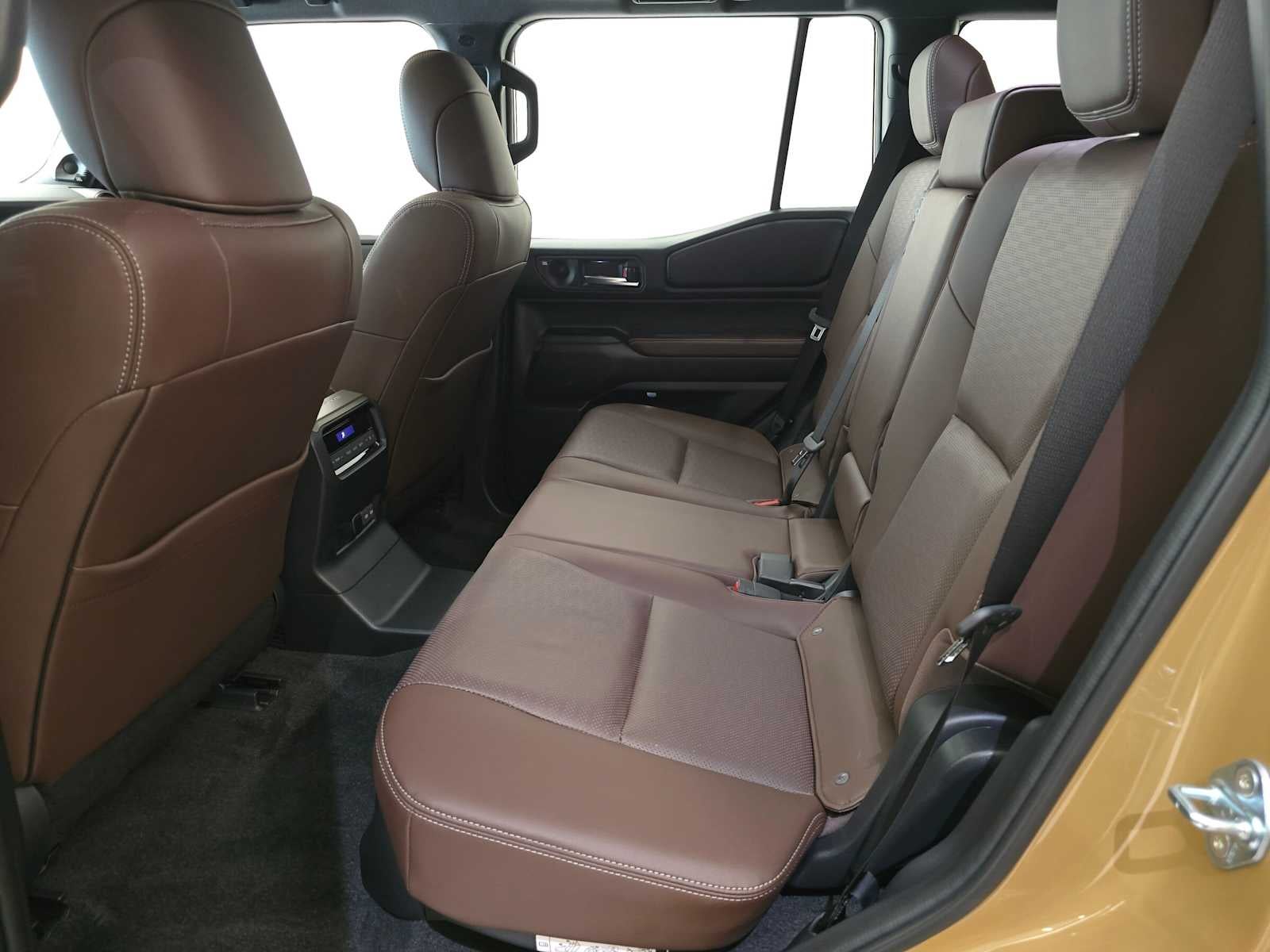 2026 Toyota Land Cruiser 4WD (Natl)
