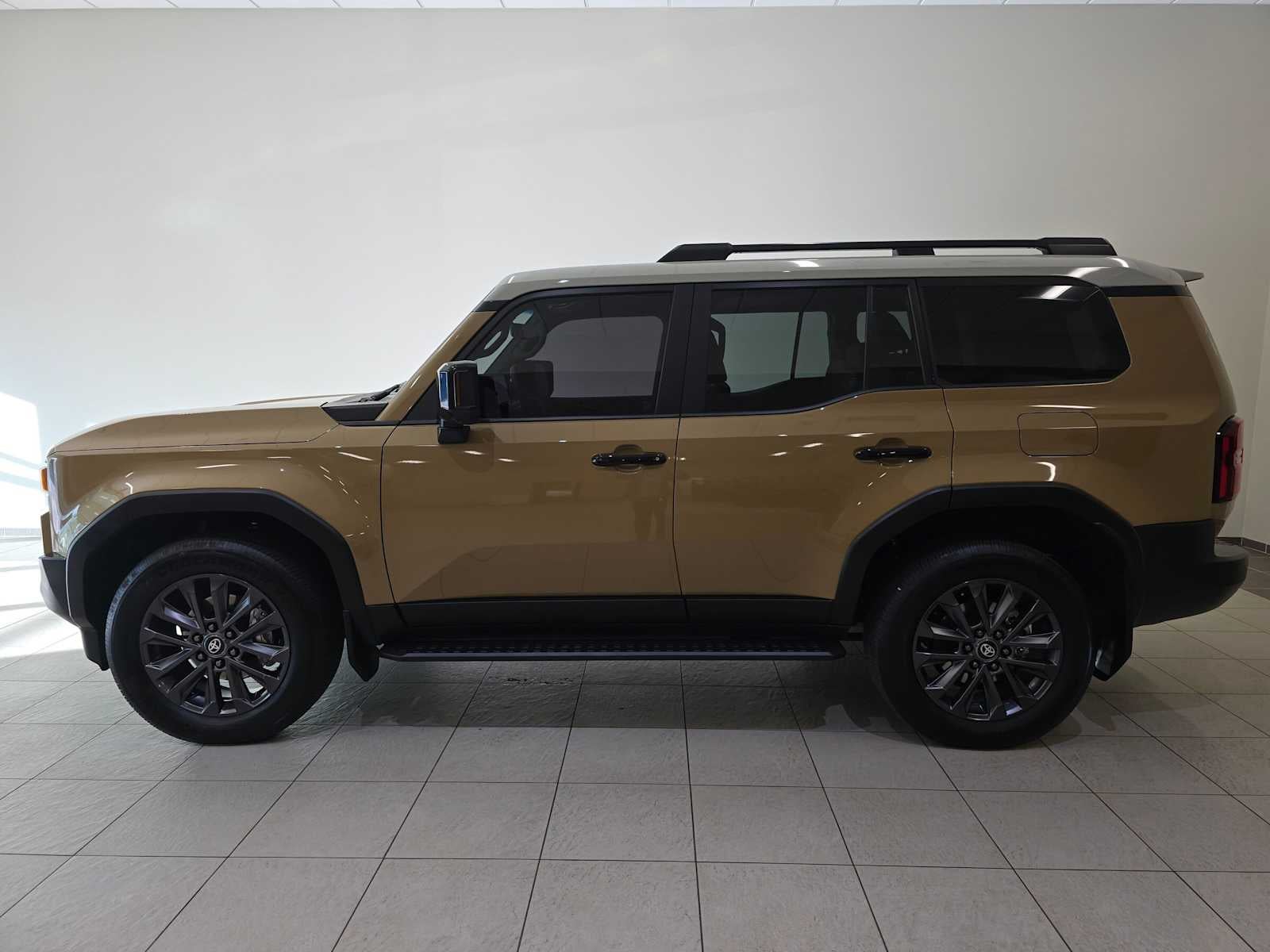2026 Toyota Land Cruiser 4WD (Natl)