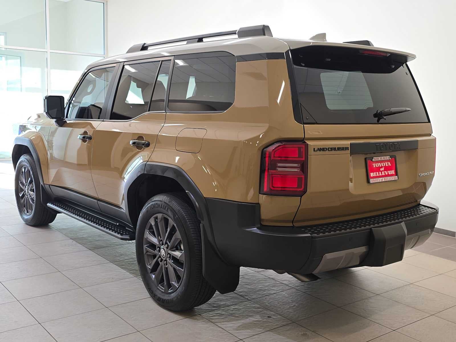 2026 Toyota Land Cruiser 4WD (Natl)