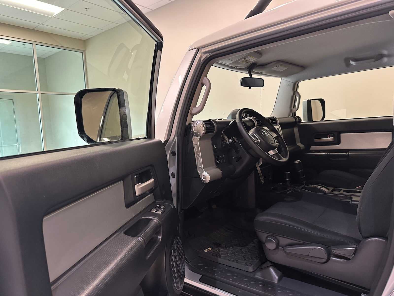 2007 Toyota FJ Cruiser 4WD 4dr Auto (Natl)