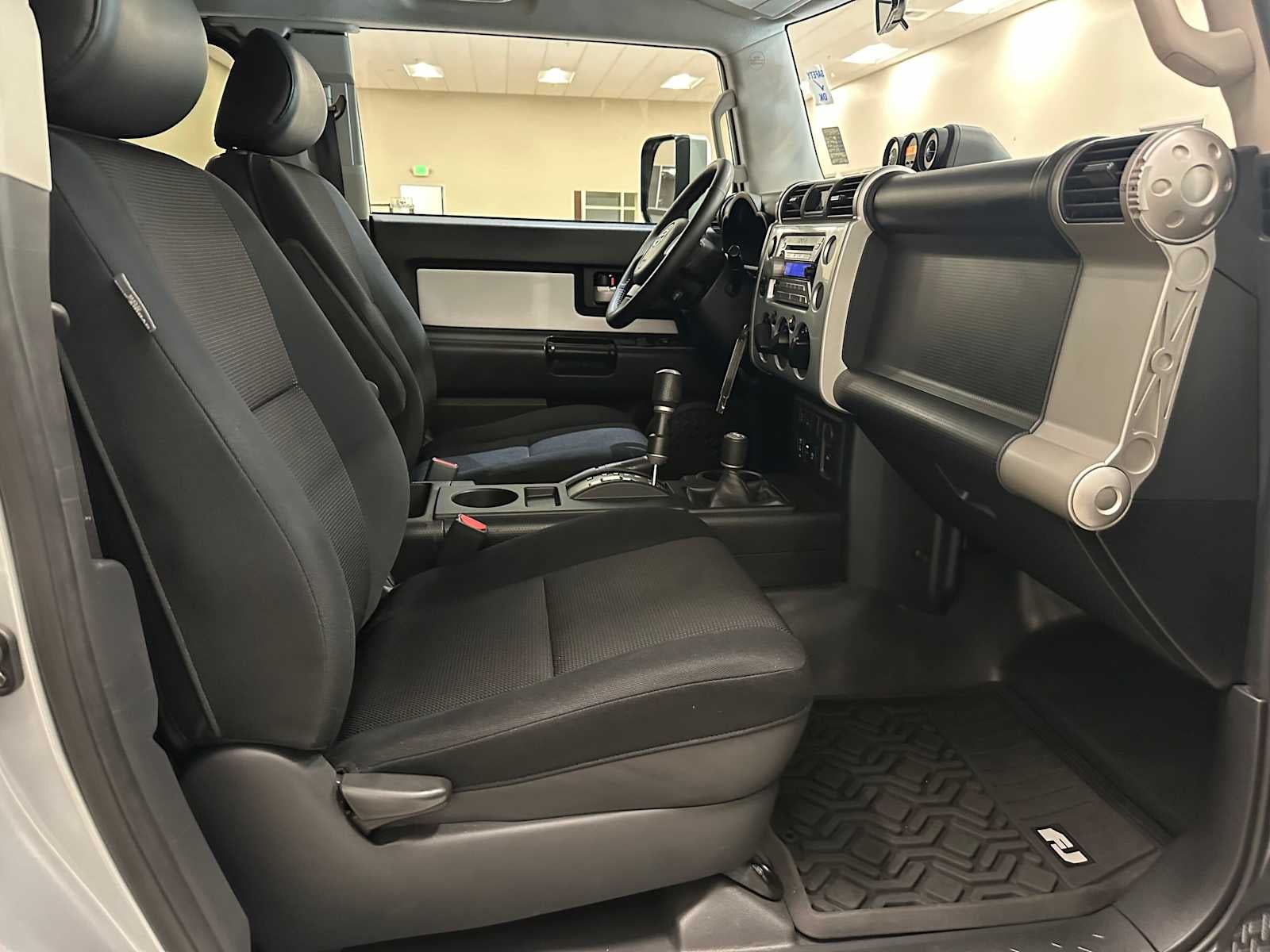 2007 Toyota FJ Cruiser 4WD 4dr Auto (Natl)