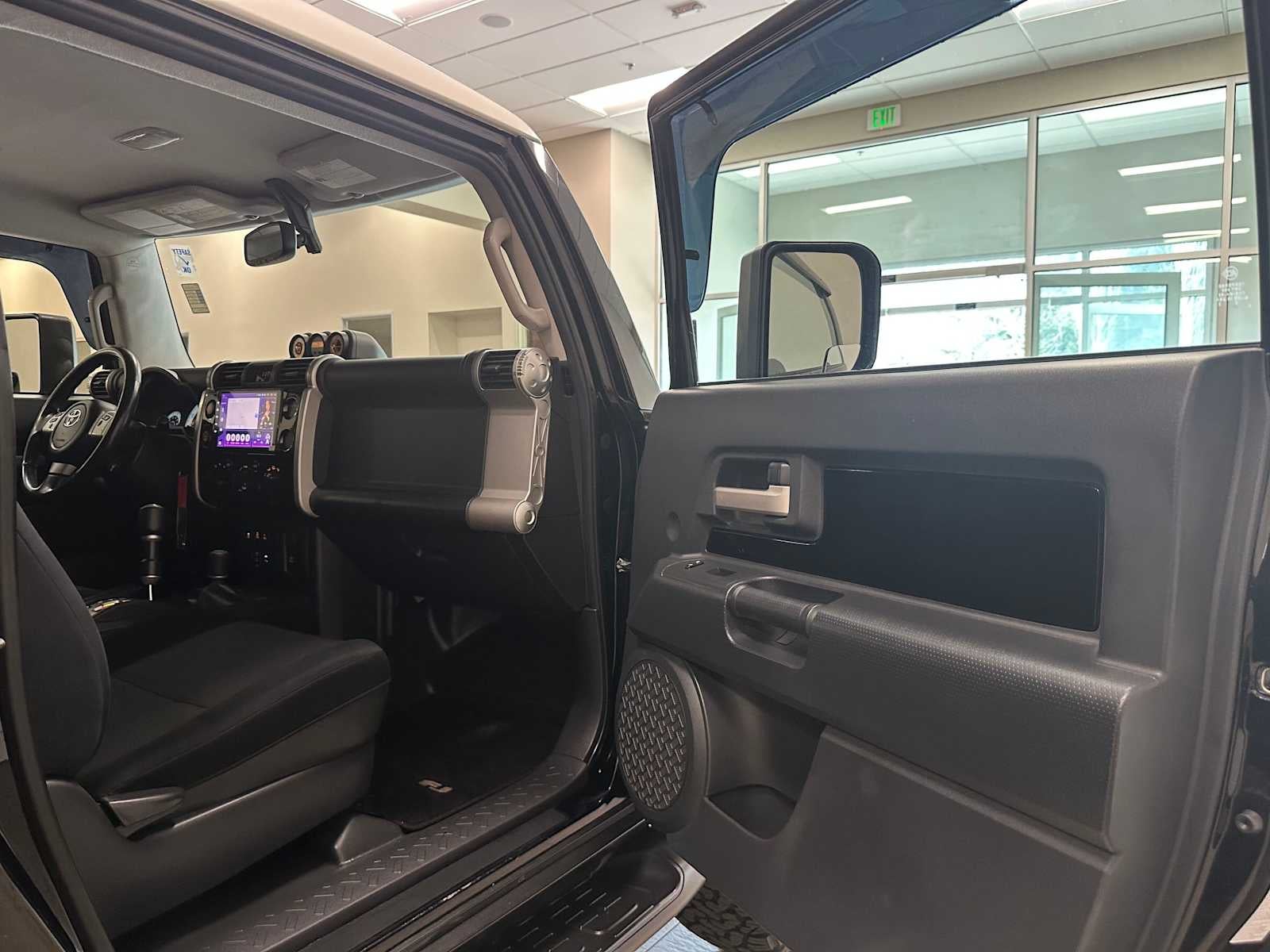 2014 Toyota FJ Cruiser 4WD 4dr Auto (Natl)