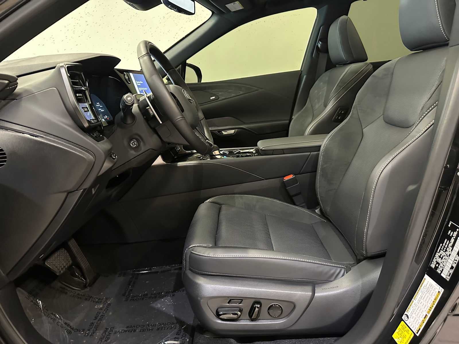 2025 Lexus RX 450h+ Luxury