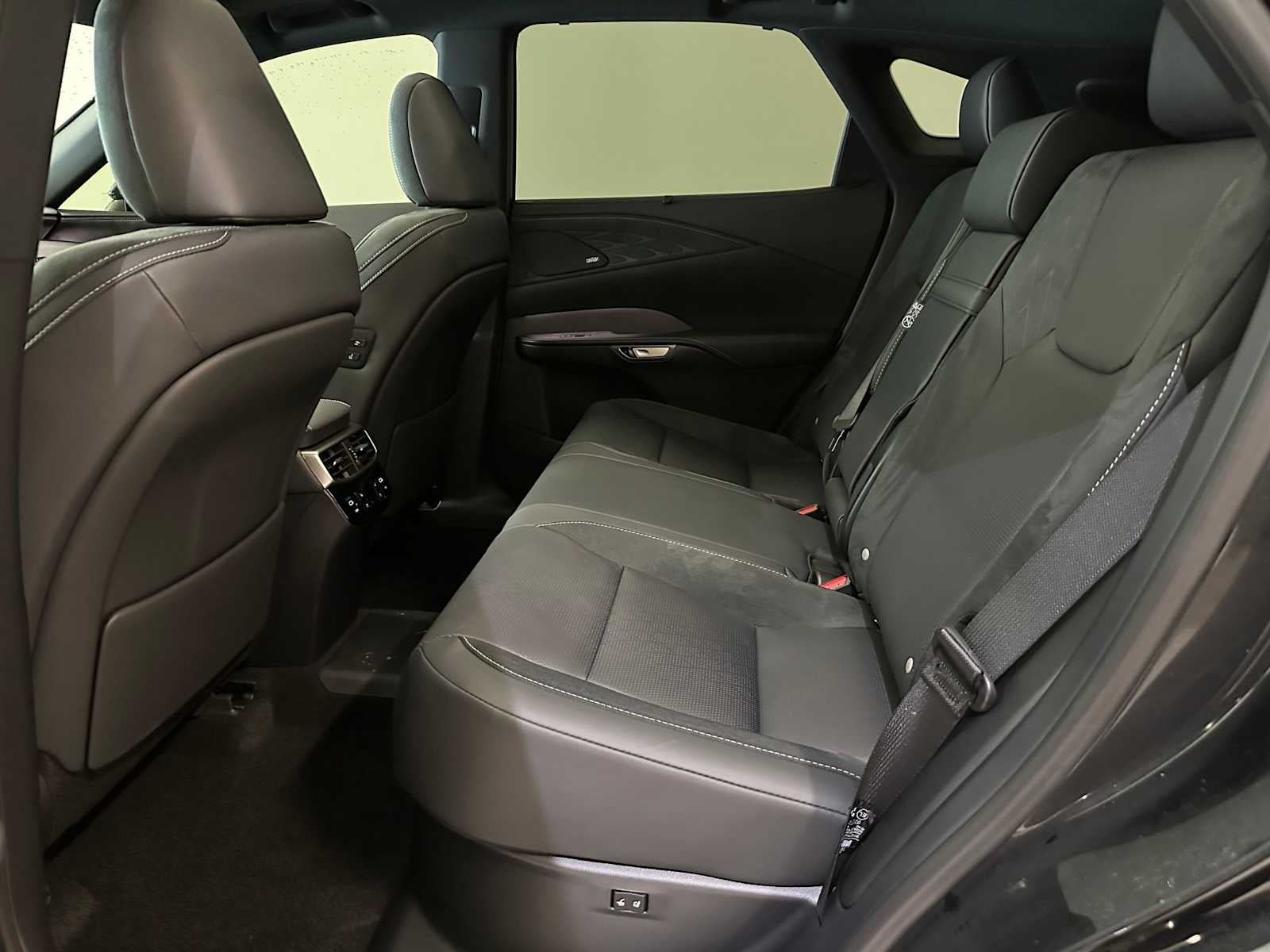 2025 Lexus RX 450h+ Luxury