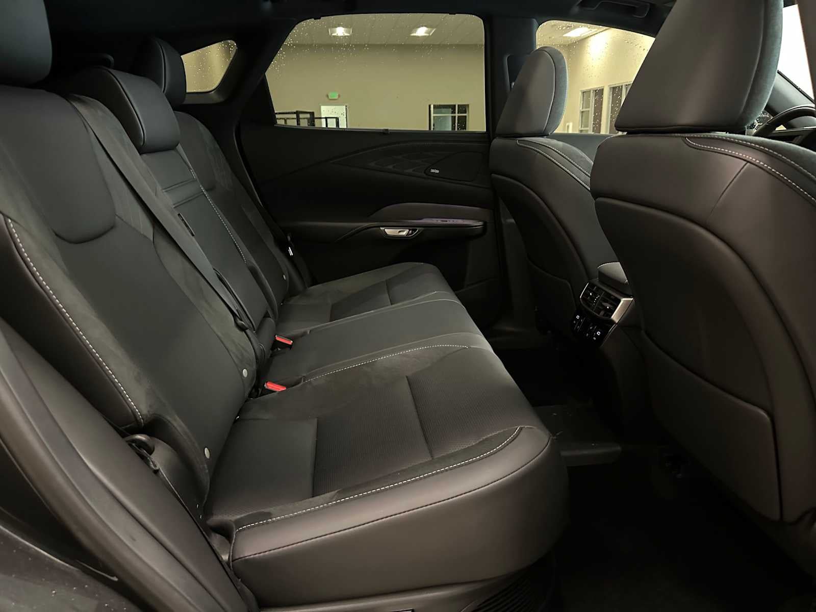 2025 Lexus RX 450h+ Luxury