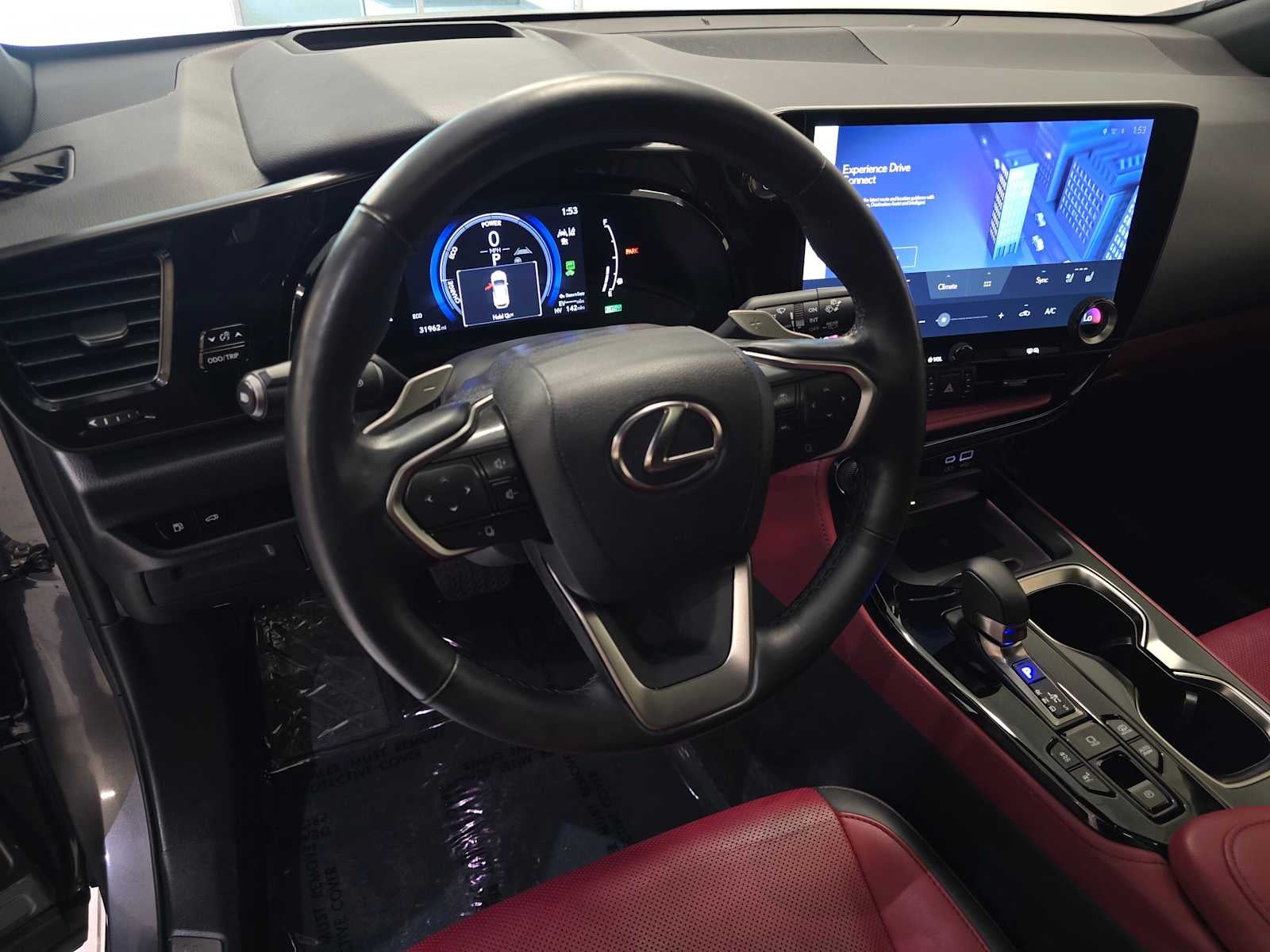 2024 Lexus NX 450h+ Luxury