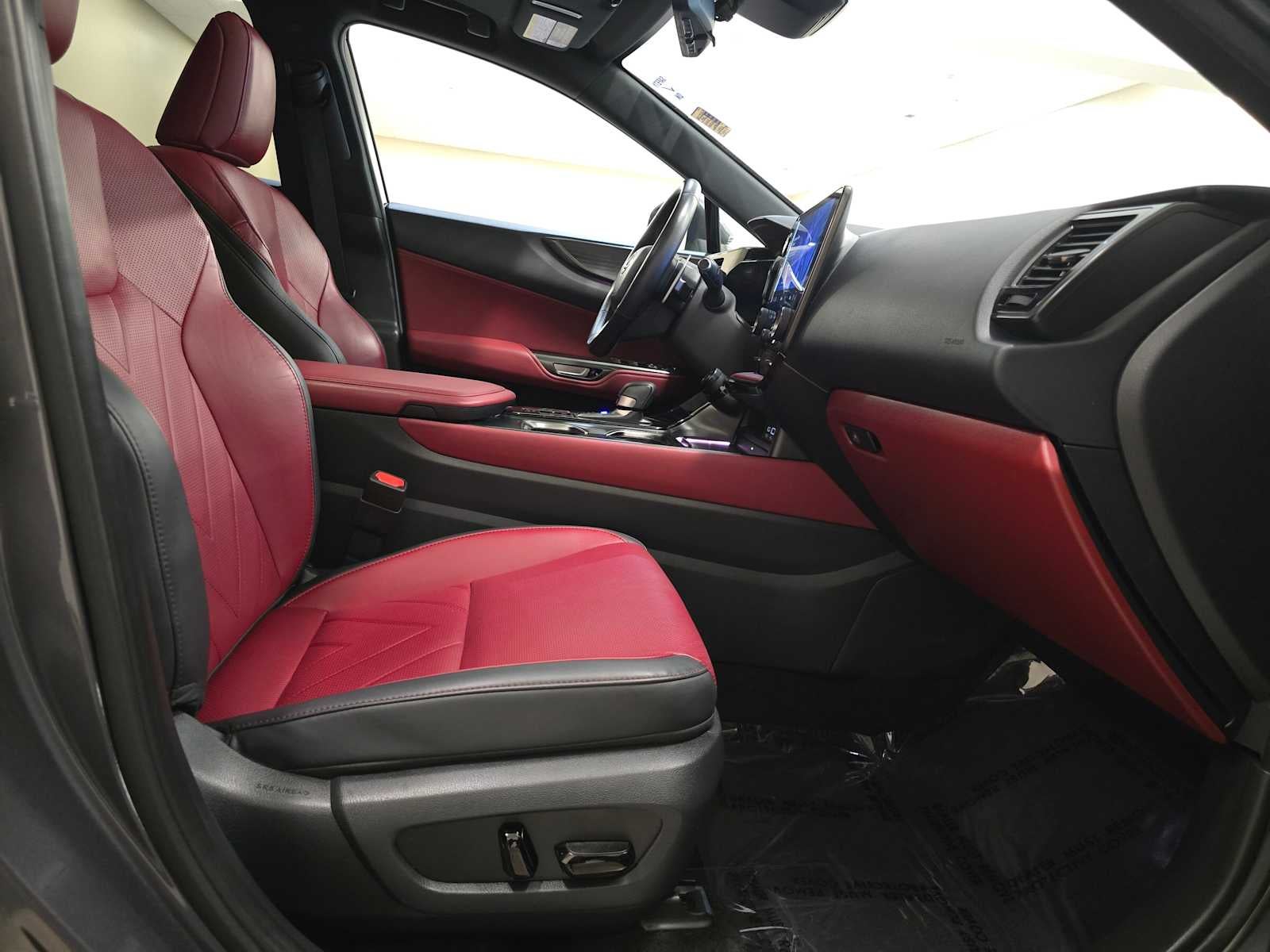 2024 Lexus NX 450h+ Luxury