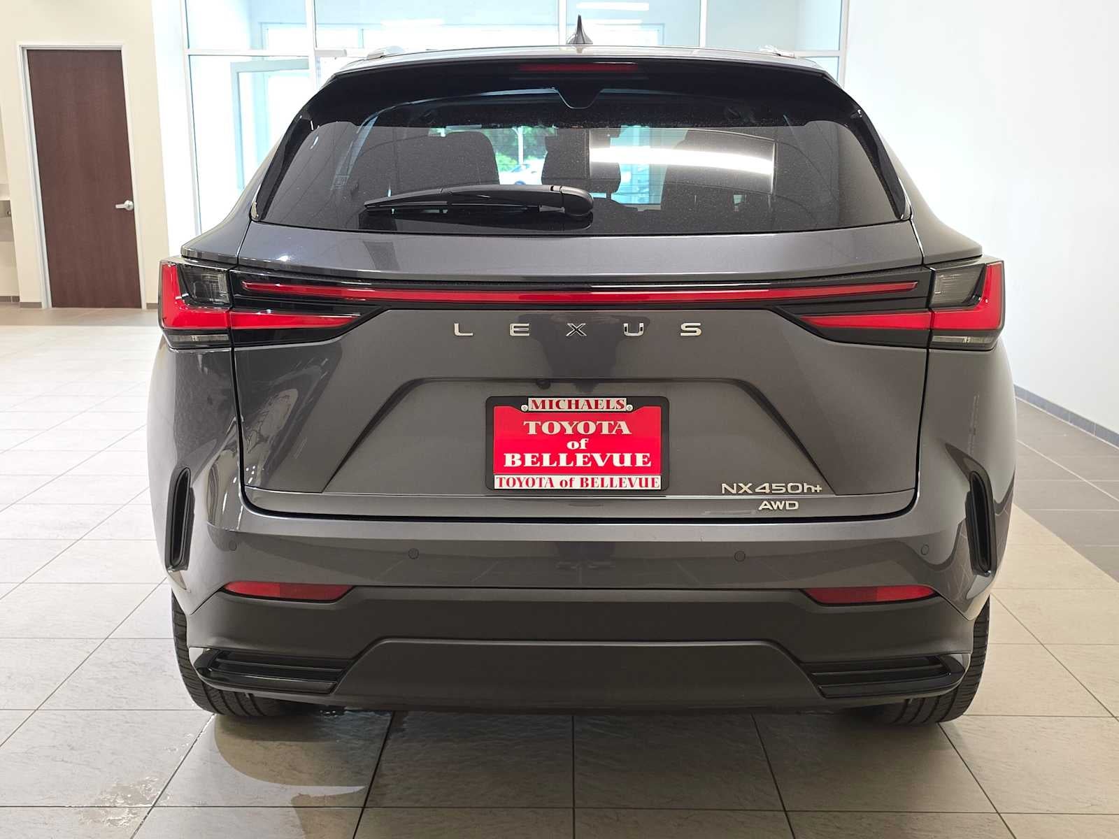 2024 Lexus NX 450h+ Luxury