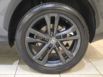 2024 Lexus NX 450h+ Luxury
