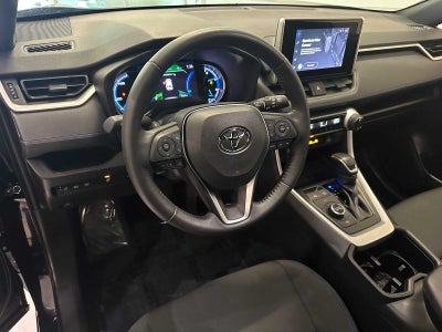 2024 Toyota RAV4 Hybrid SE