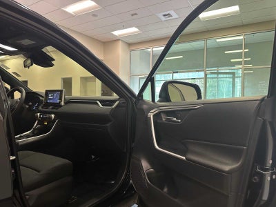 2024 Toyota RAV4 Hybrid SE