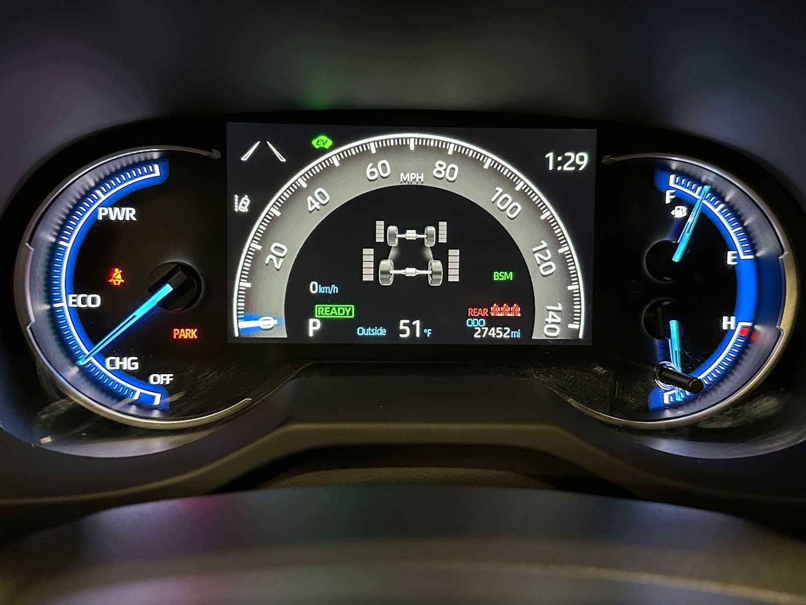 2025 Toyota RAV4 Hybrid SE