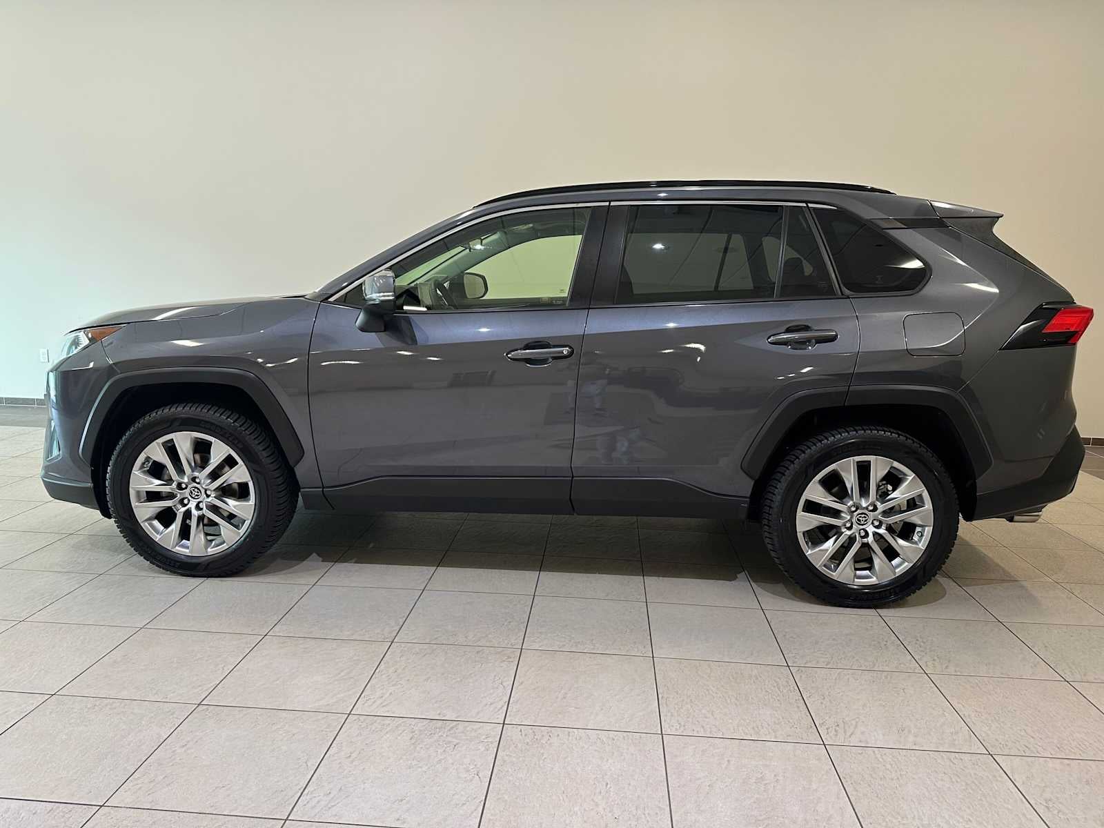2019 Toyota RAV4 XLE Premium