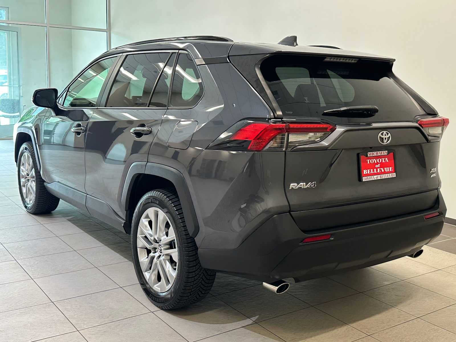 2019 Toyota RAV4 XLE Premium