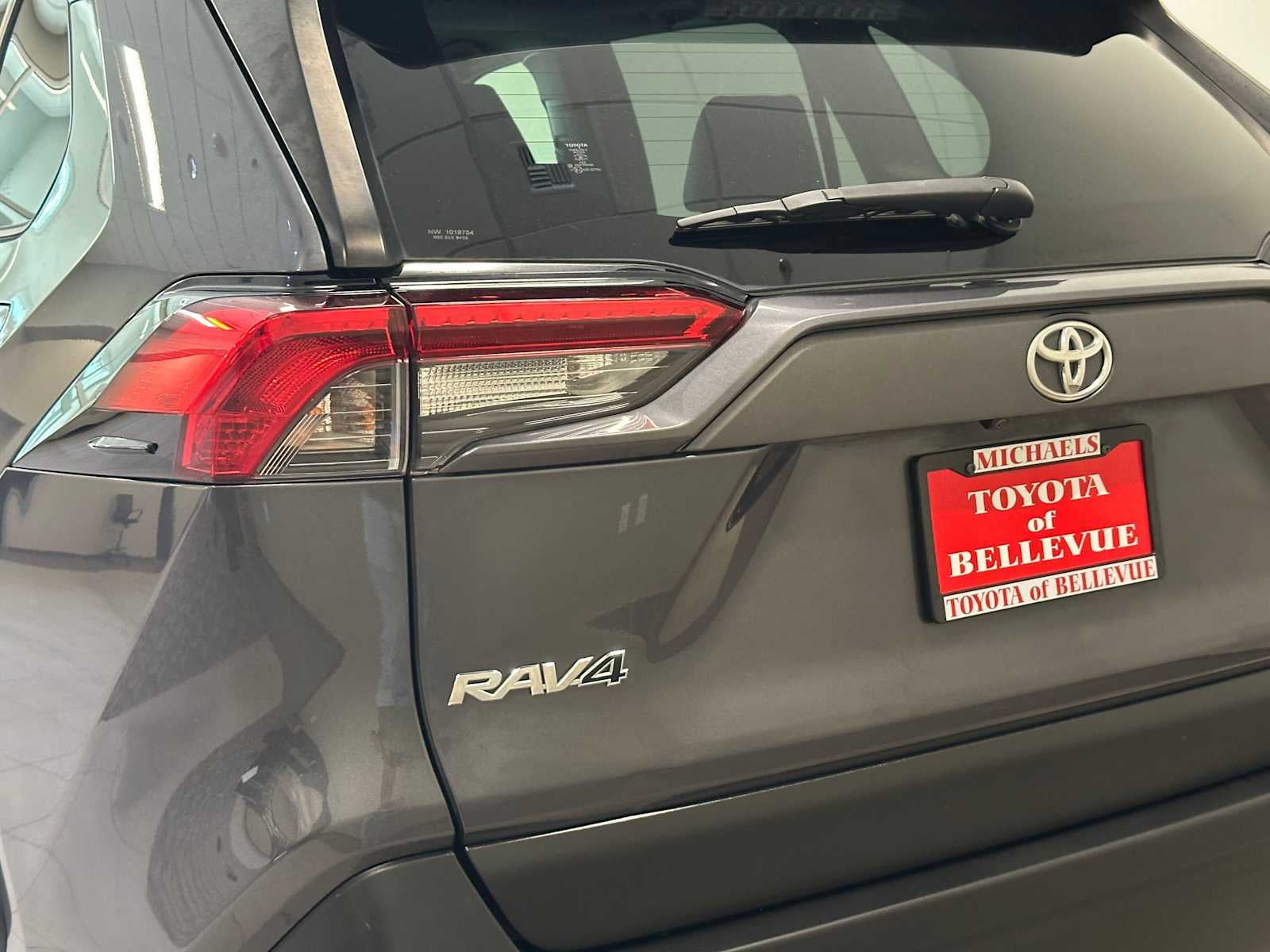 2019 Toyota RAV4 XLE Premium