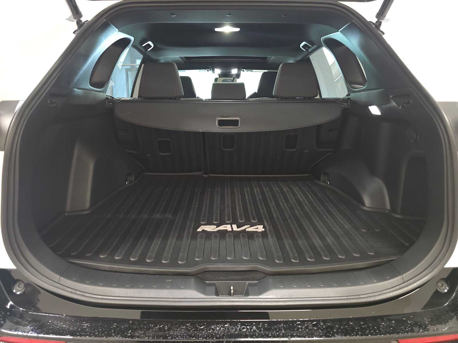 2022 Toyota RAV4 Prime SE