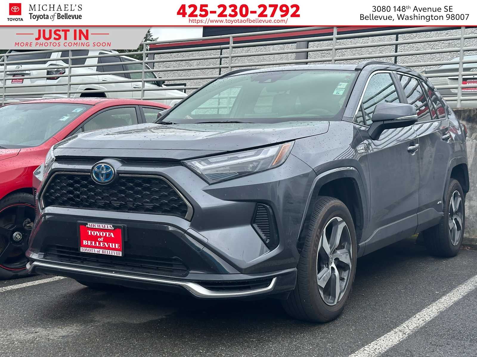 2024 Toyota RAV4 Prime SE