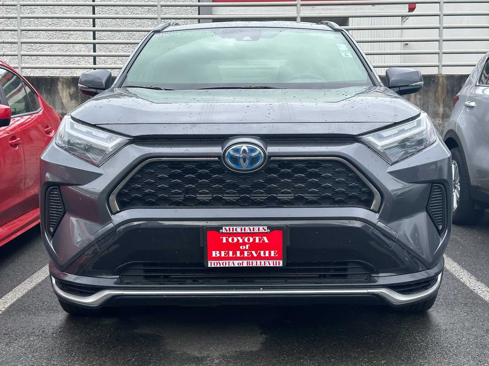 2024 Toyota RAV4 Prime SE